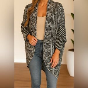 Blu Pepper Knit For You Black and Ivory Cardigan Sweater small